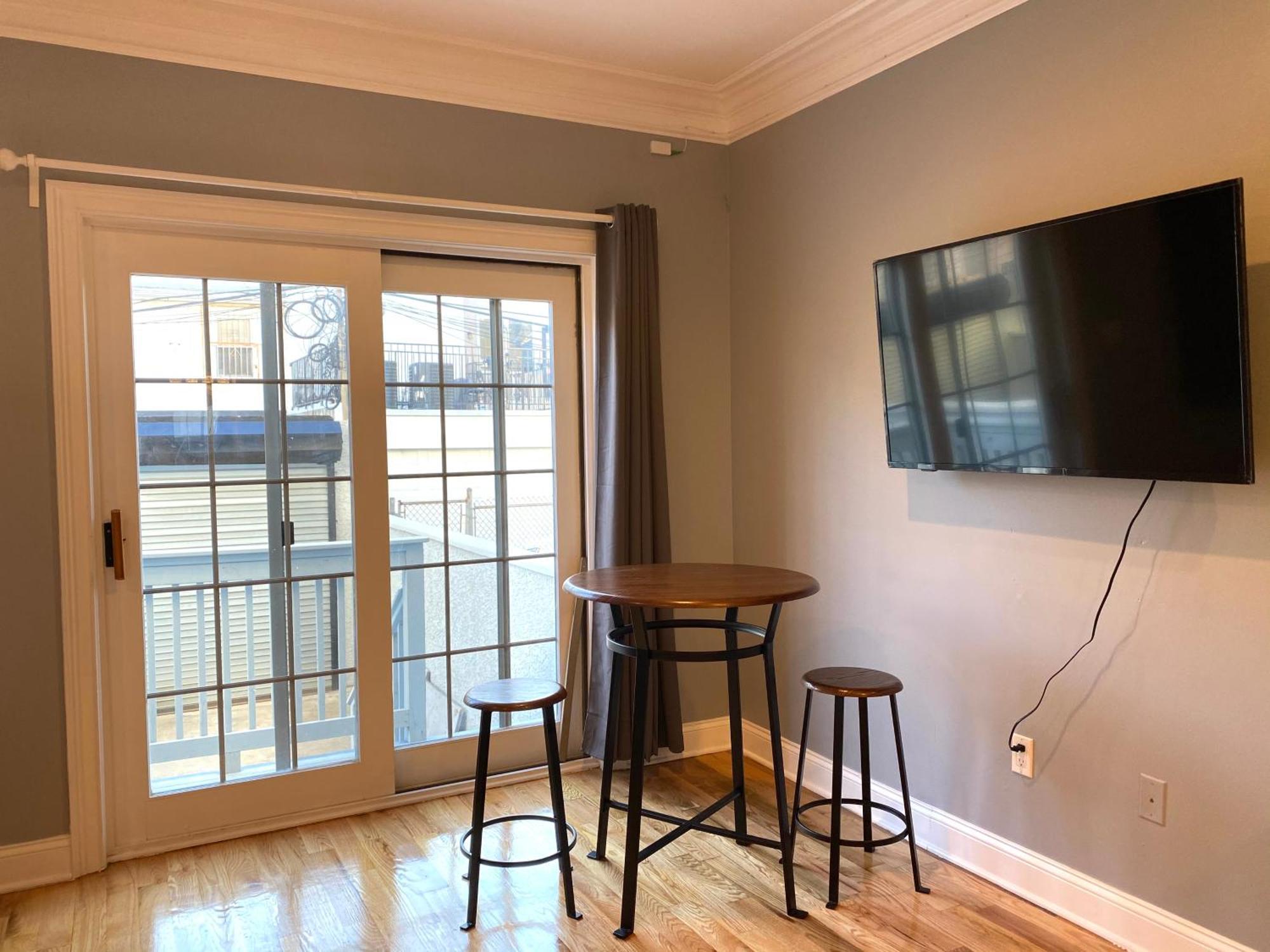 Apartment Alina&fanny - 1212 Mt Vernon St *
