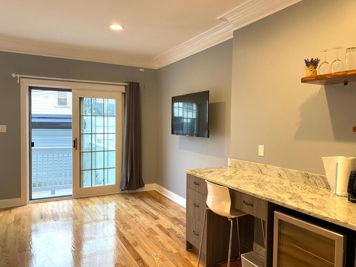 Alina & Fanny - 1212 Mt Vernon St Apartment