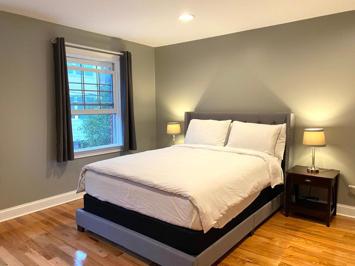 Alina & Fanny - 1212 Mt Vernon St